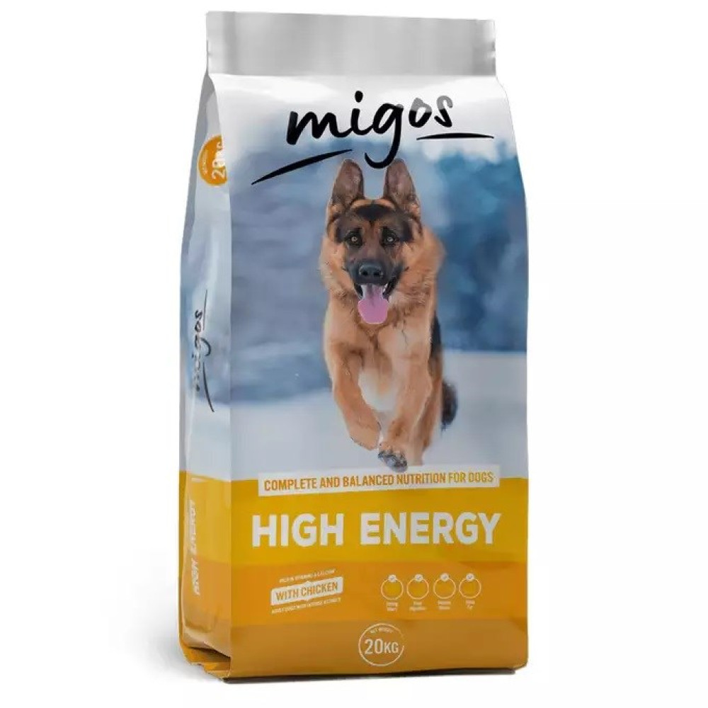 Torba karmy dla psów Migos High Energy z owczarkiem niemieckim na śniegu.