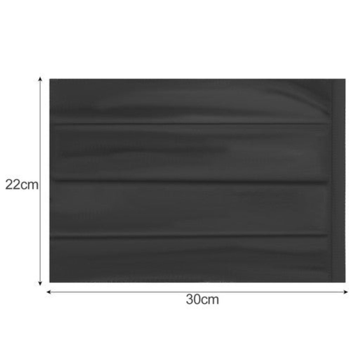 Material acolchado negro con líneas horizontales. Dimensiones: 30cm x 22cm.