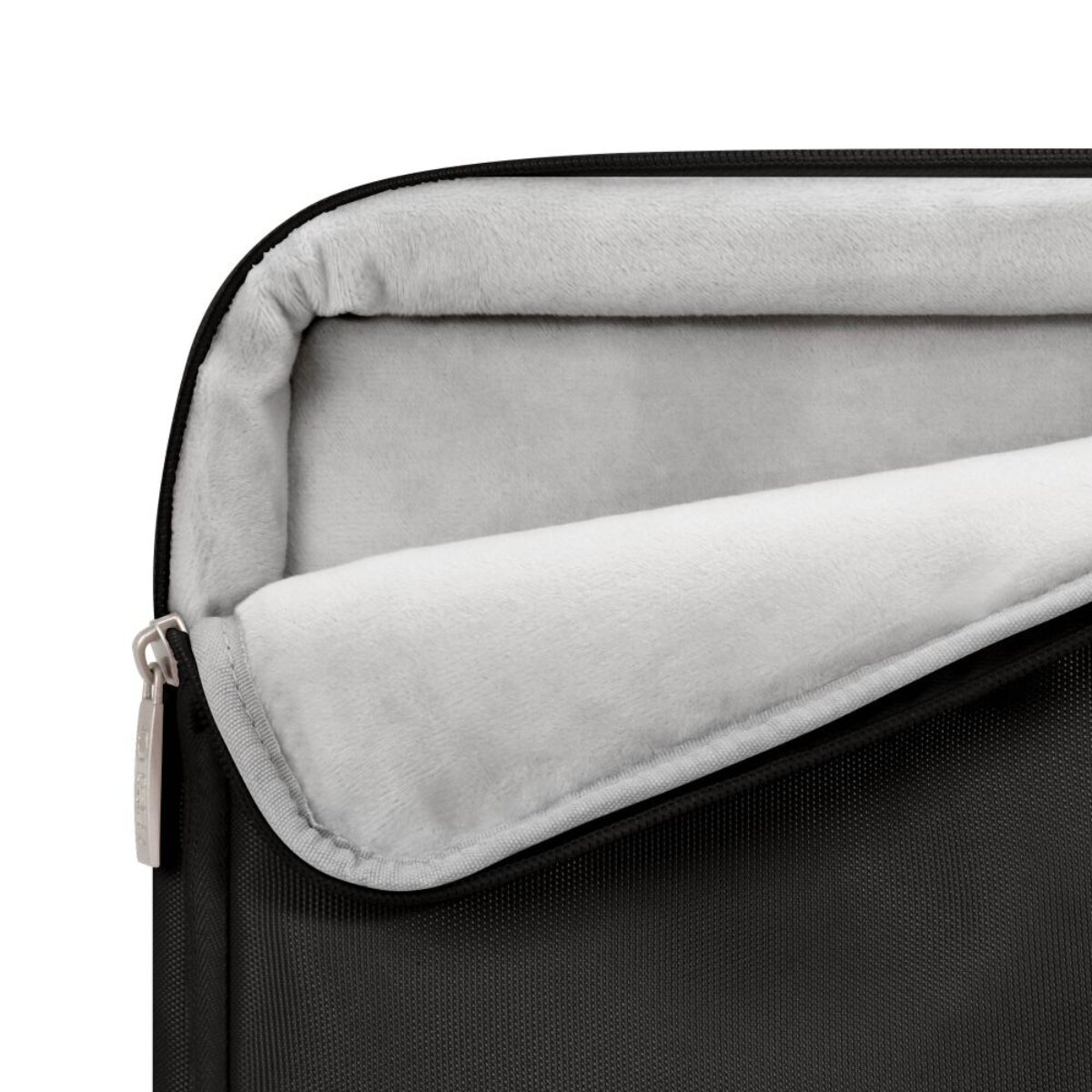 Ein schwarzer Laptop-Schutz mit weichem, hellem Futter und einem silbernen Reißverschluss.