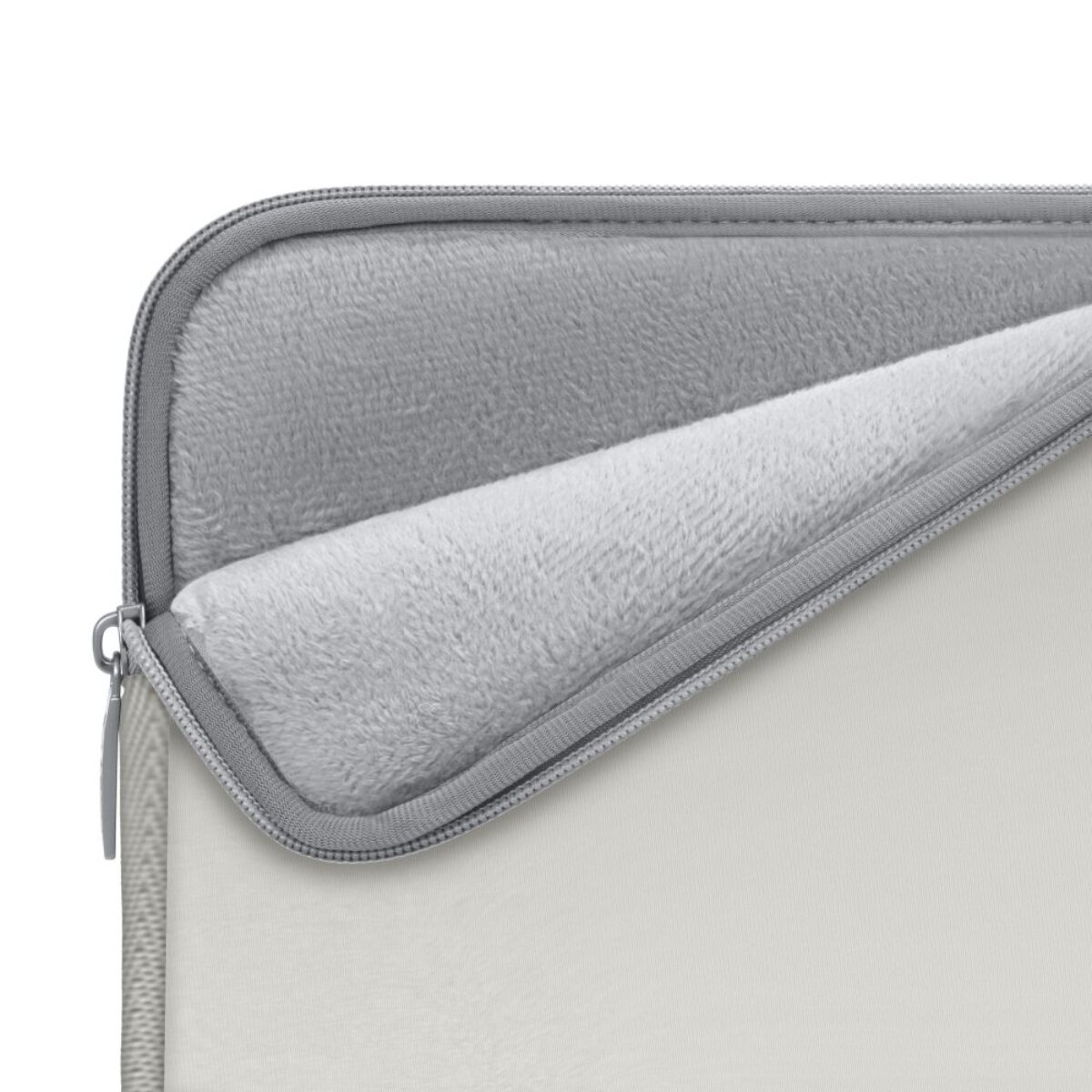 Eine hellgraue Laptoptasche mit Reißverschluss, innen weich gefüttert.