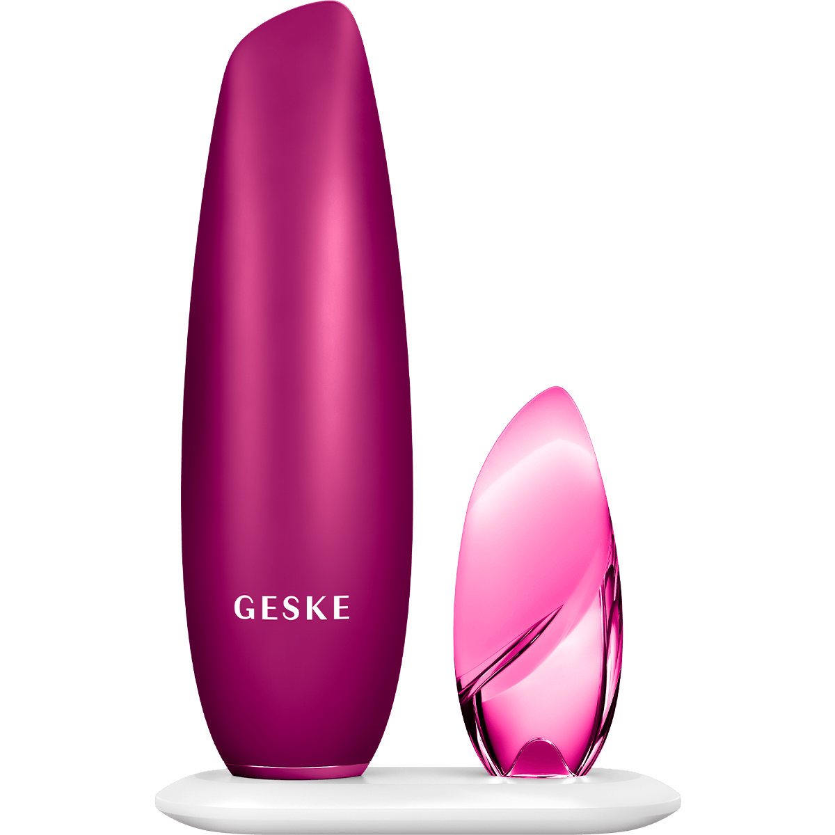 İki pembe şişe, biri uzun diğeri küçük, beyaz bir stant üzerinde.