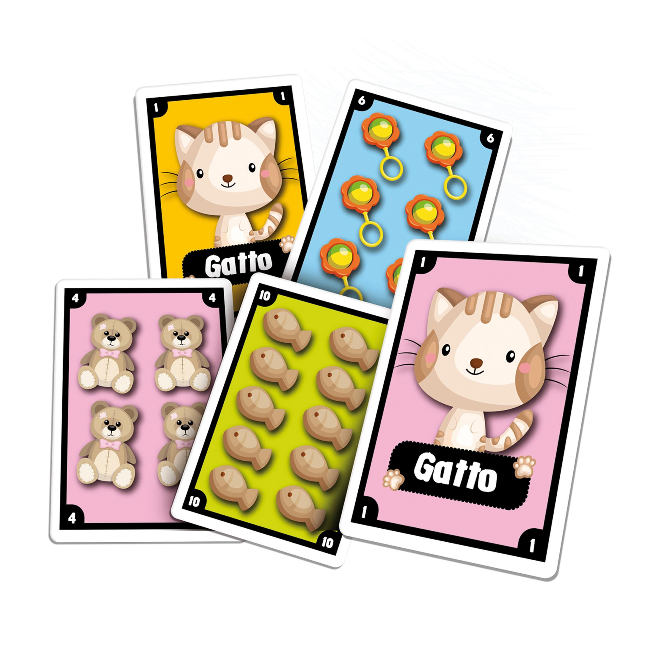 Fünf Spielkarten mit Katzen, Teddybären, Fischen und Rasseln.