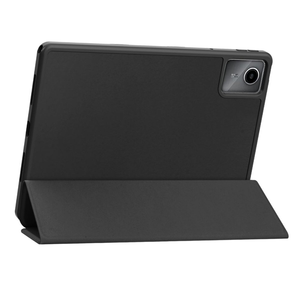 Ein schwarzes Tablet in einer schwarzen Hülle steht aufrecht, zeigt seine Rückkamera und die strukturierte Oberfläche auf weißem Hintergrund.