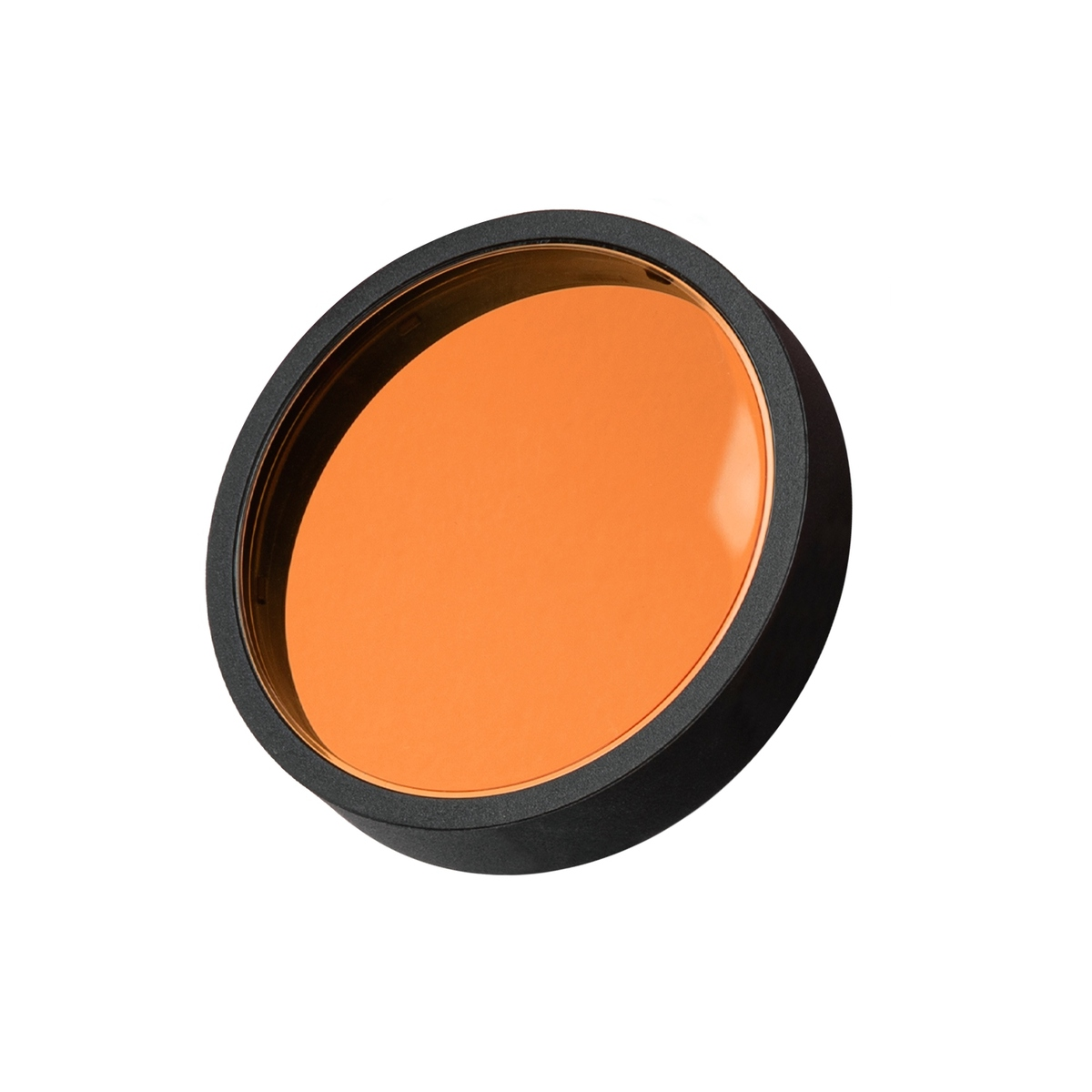 Ein orangefarbener Filter mit schwarzem Rahmen auf weißem Hintergrund.