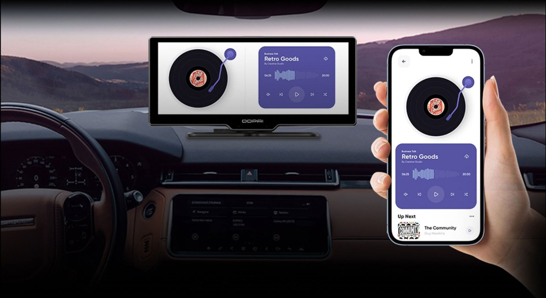 Araba bilgi-eğlence sistemi ekranda ve akıllı telefonda müzik çalıyor.