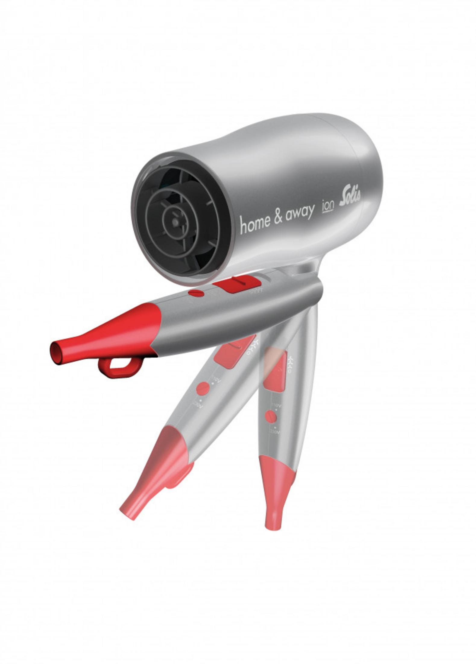 Ein silberner Haartrockner mit roten Akzenten und dem Schriftzug "home & away ion Solis".