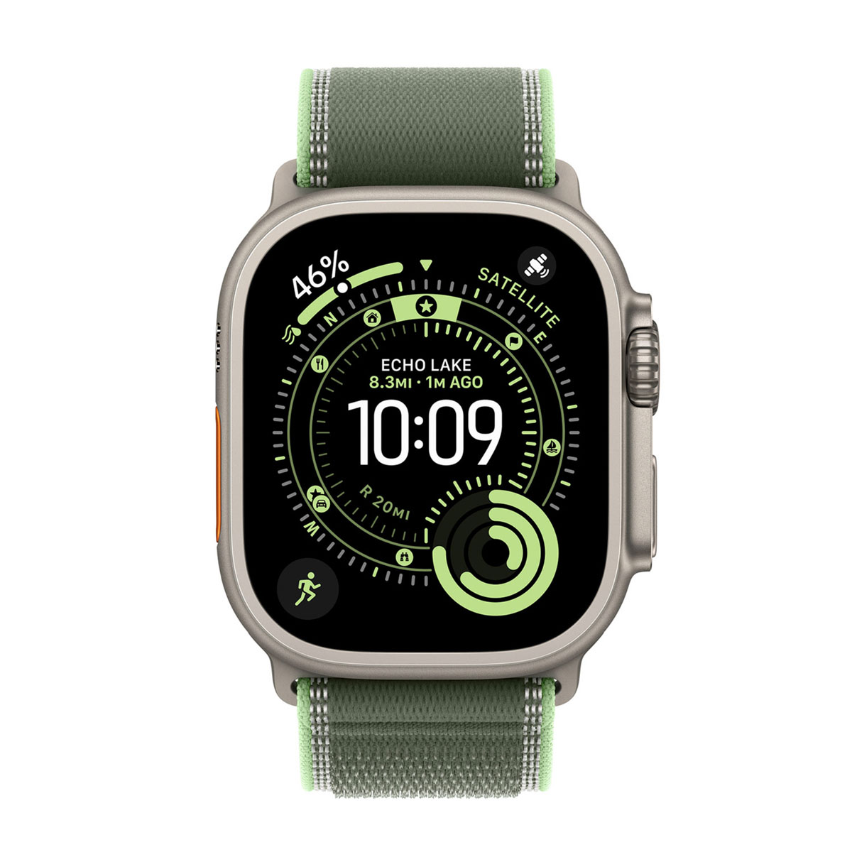Primo piano di un Apple Watch Ultra argento con cinturino verde, che mostra ora, batteria e dati fitness.