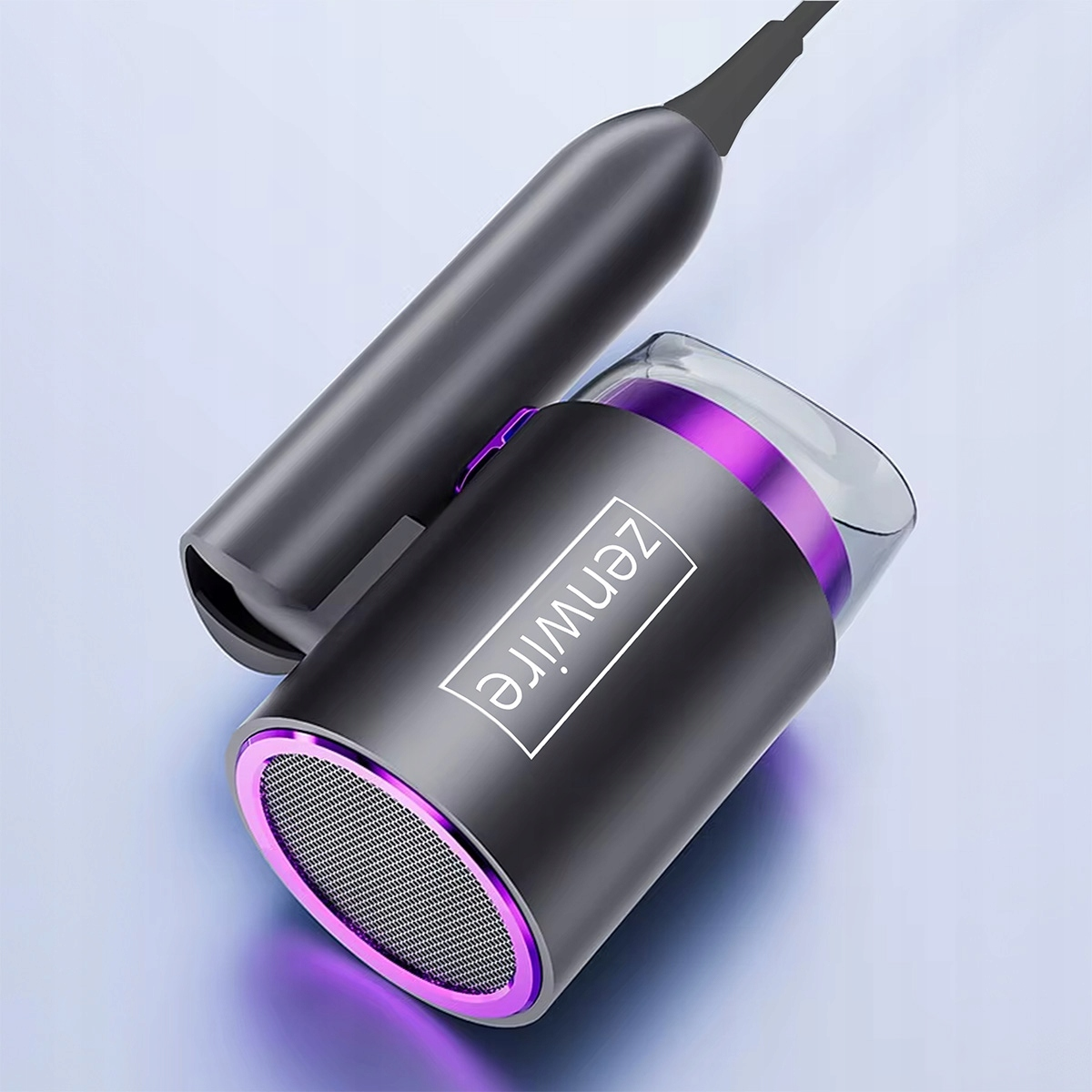 Ciemnoszary czyścik do ubrań z fioletowymi akcentami i logo Zenwire.