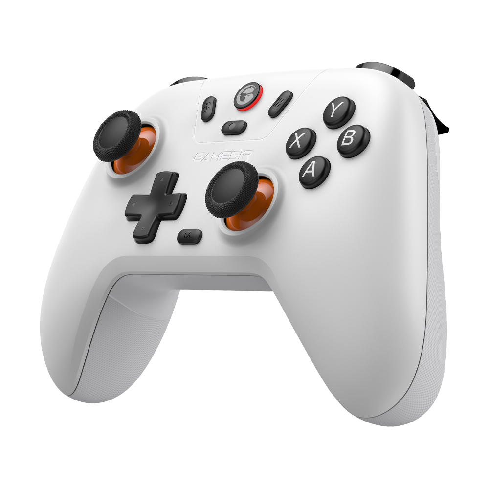 Un controller da gioco bianco con accenti neri e arancioni.