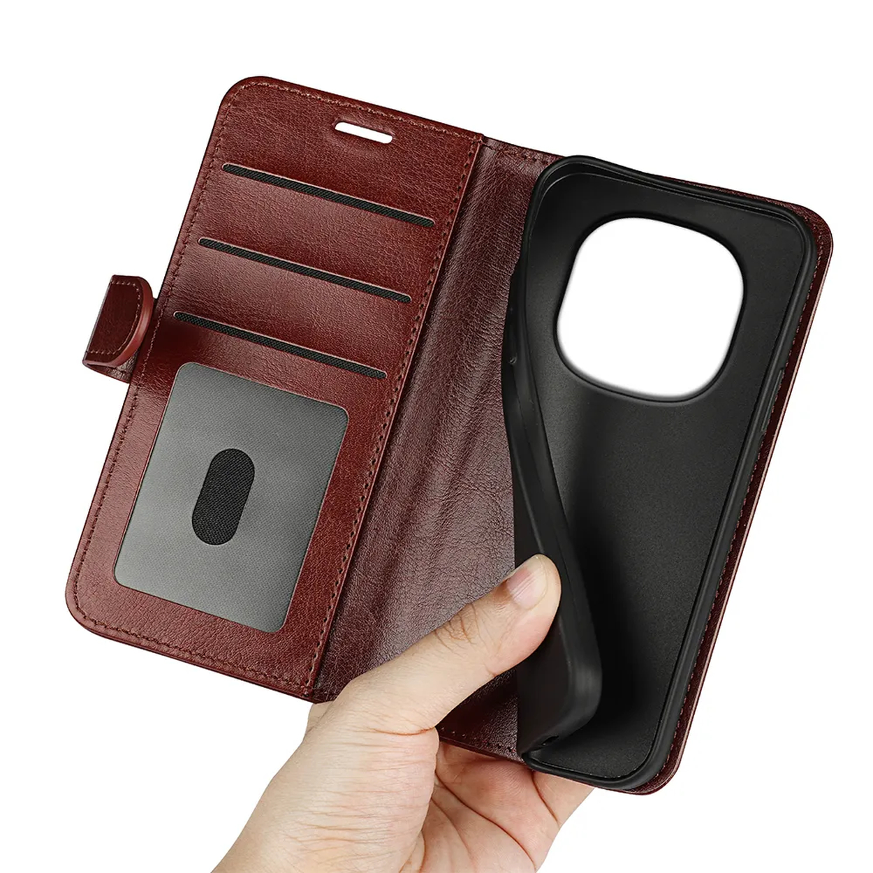 Étui de téléphone en cuir marron avec fentes pour cartes et un insert noir.