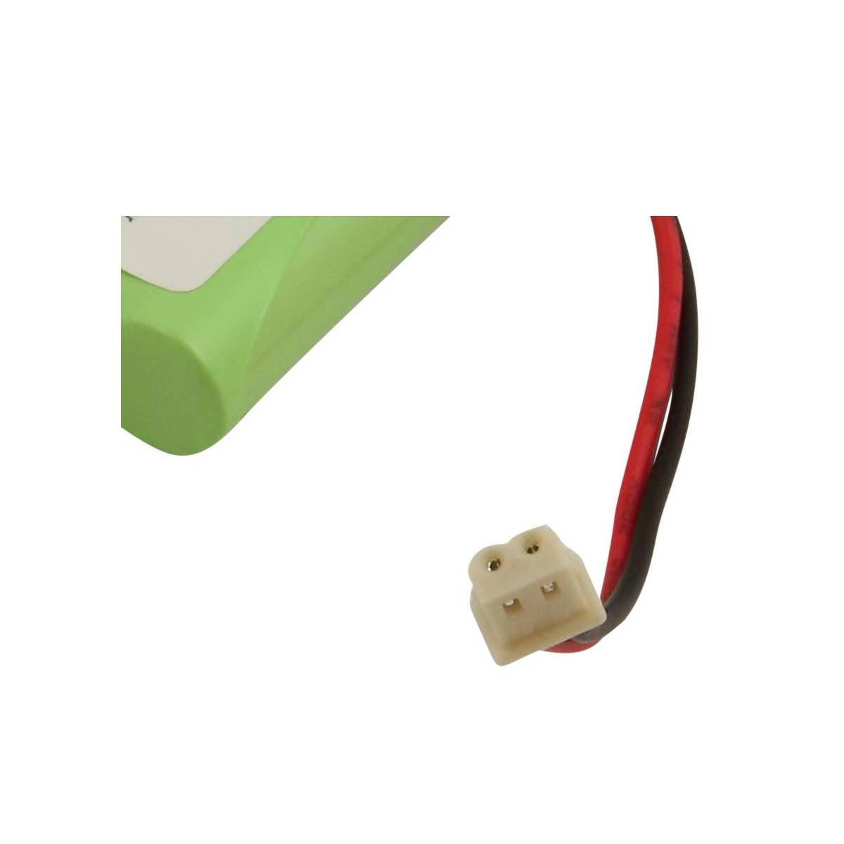 Batteria verde con cavo connettore e spina.