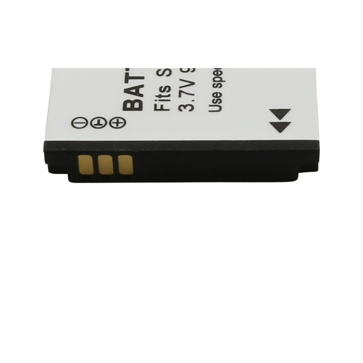 Una batteria nera con scritte bianche. Tre contatti dorati sono visibili sul lato.