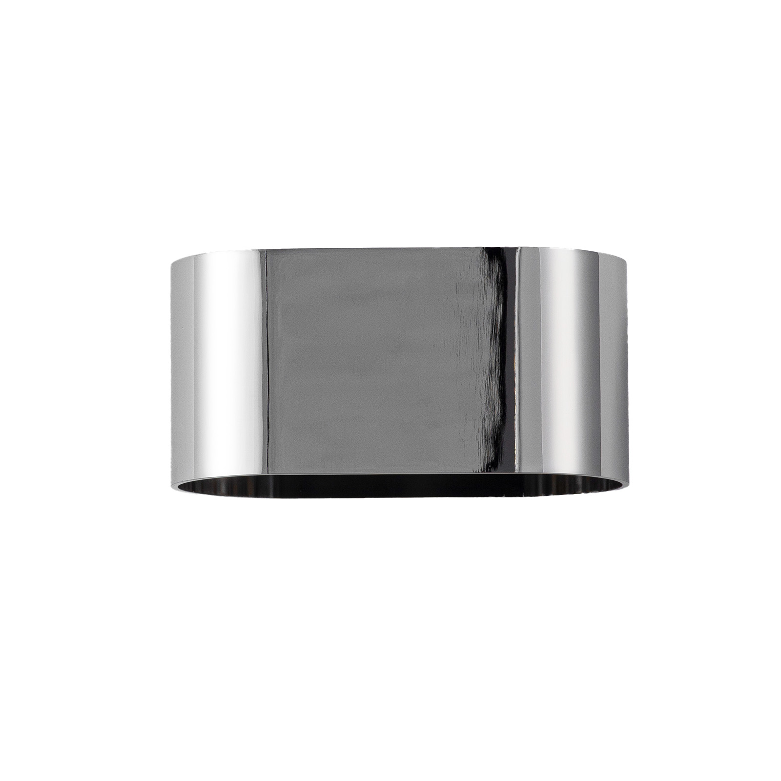 Un cilindro plateado brillante con lados lisos y reflectantes y un interior negro.