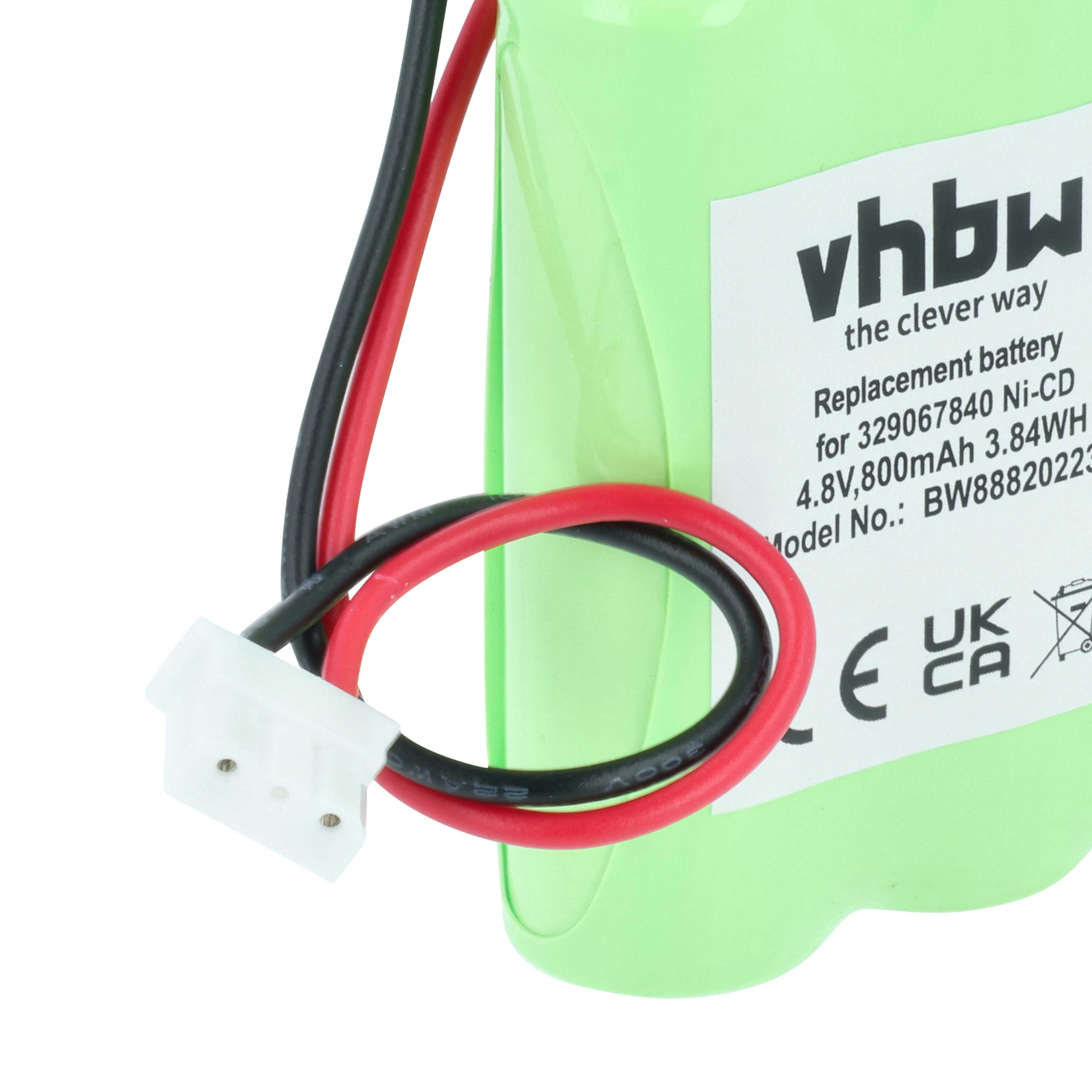 Grüne Ni-CD-Batterie mit schwarzen und roten Kabeln und weißem Stecker.