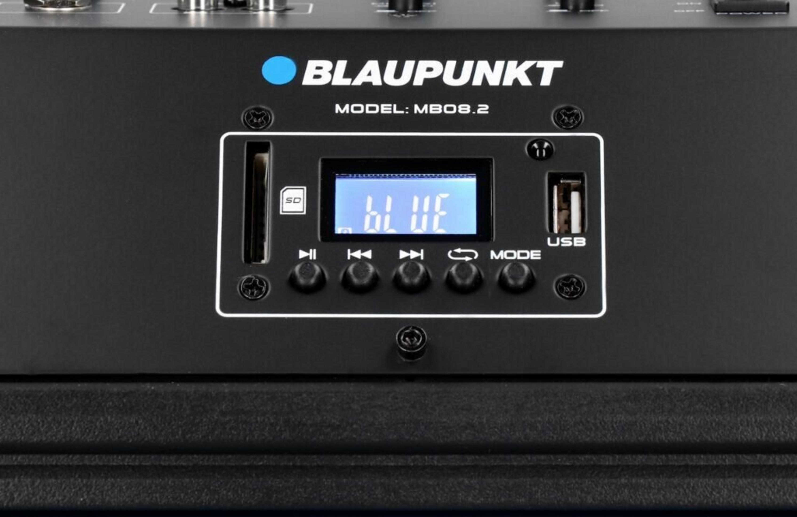 Blaupunkt MBO8.2 ze slotem na kartę SD, portem USB i niebieskim wyświetlaczem.