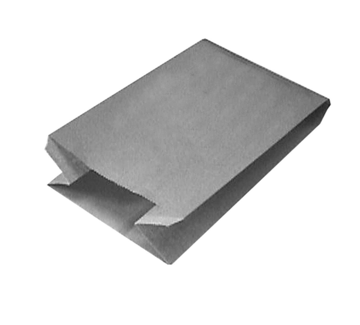 Una borsa di carta grigia chiusa giace in diagonale su sfondo bianco.