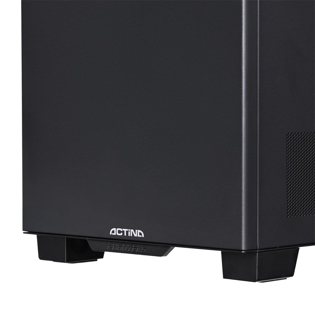 Case del computer nero con logo argentato in basso.