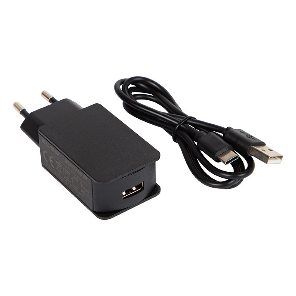 Czarny adapter USB-C i kabel z wtyczkami USB-A i USB-C.