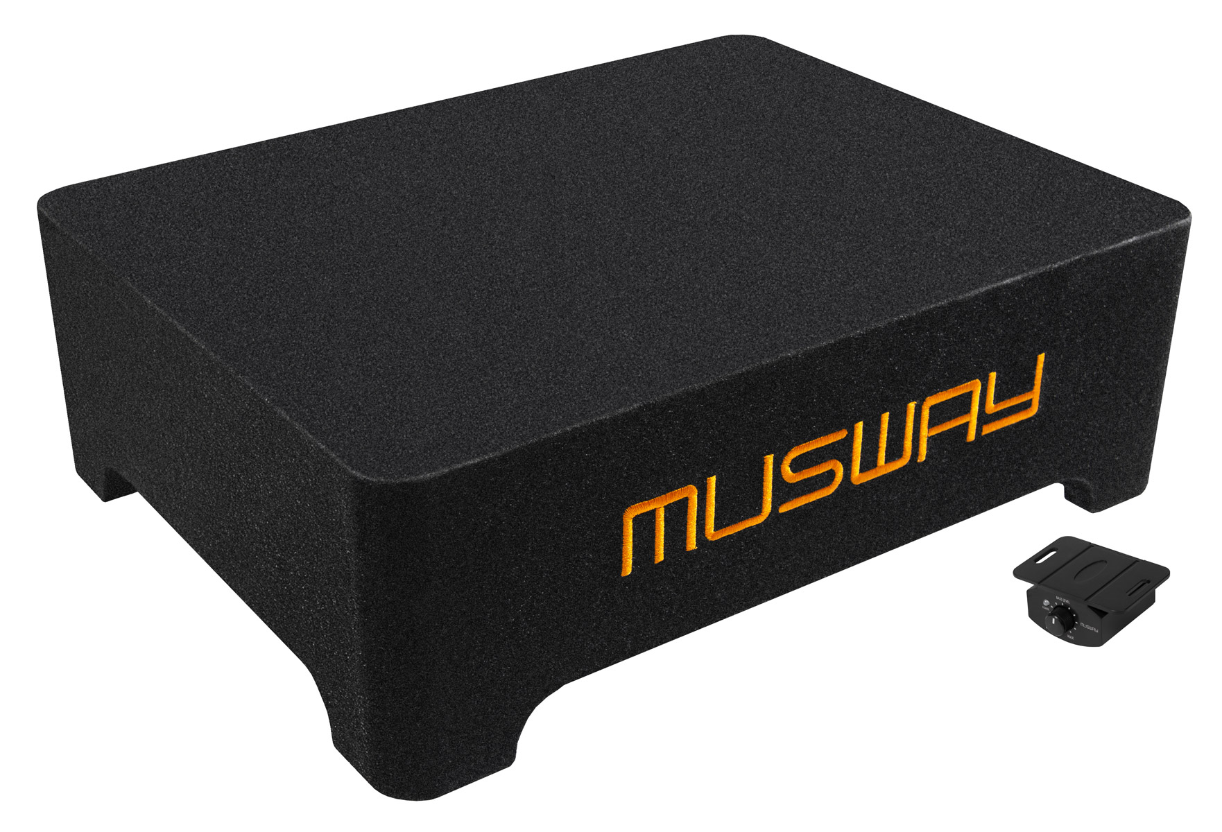 Schwarzer Subwoofer-Kasten mit orangefarbenem Logo und Fernbedienung.