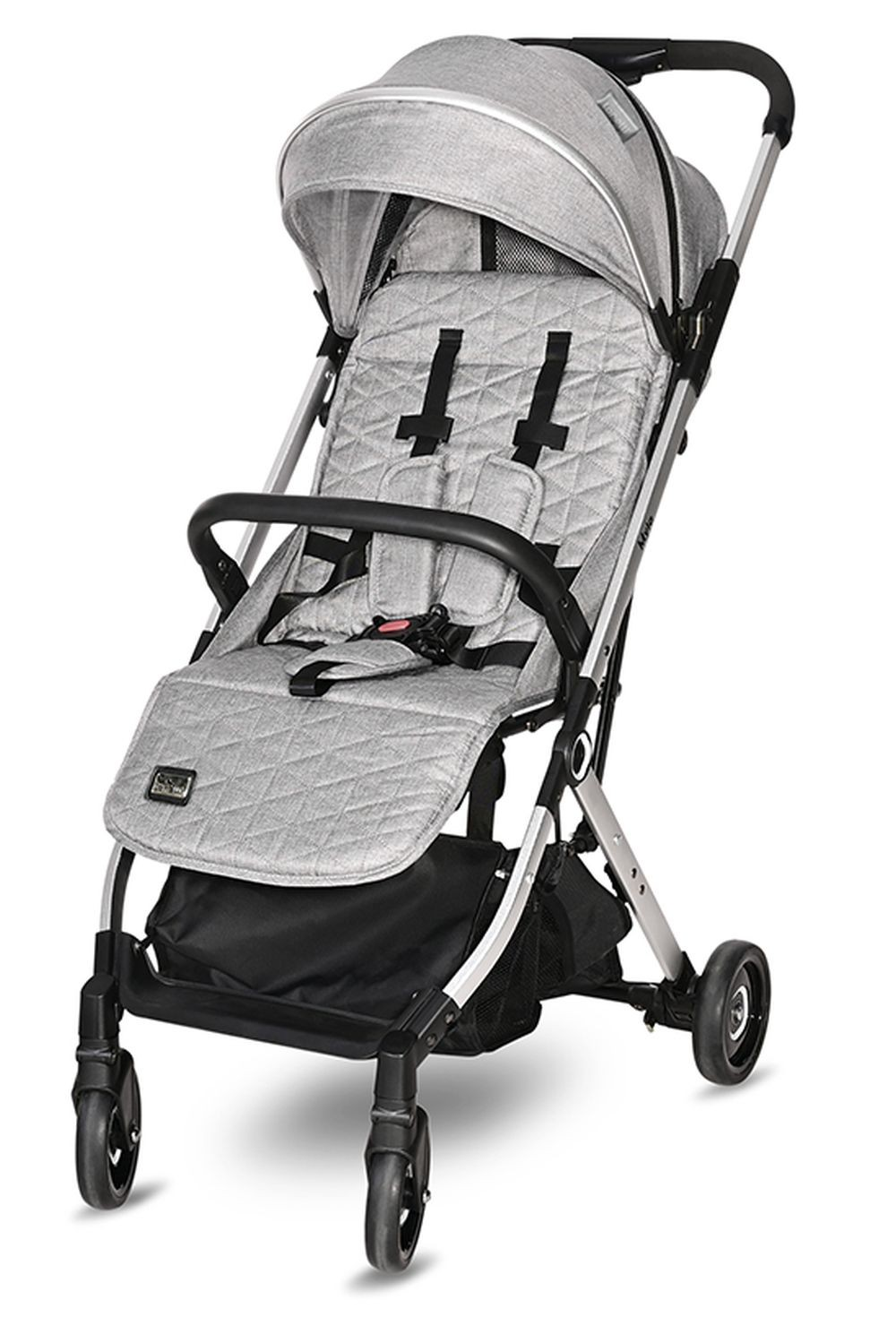 Ein leichter grauer Kinderwagen mit silbernem Rahmen und schwarzen Rädern.