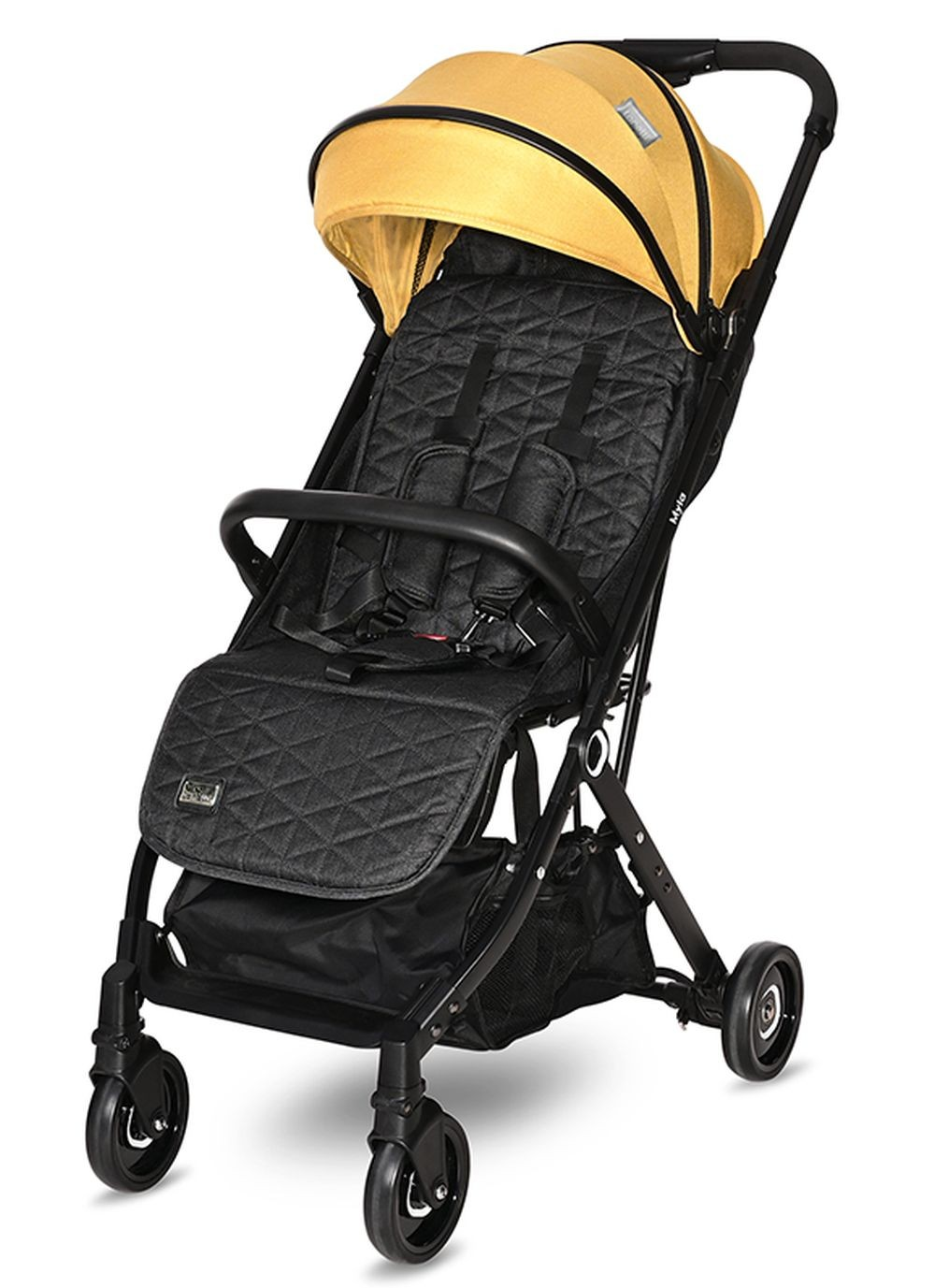 Ein gelber Kinderwagen mit schwarzem Sitz und Sicherheitsgurten.