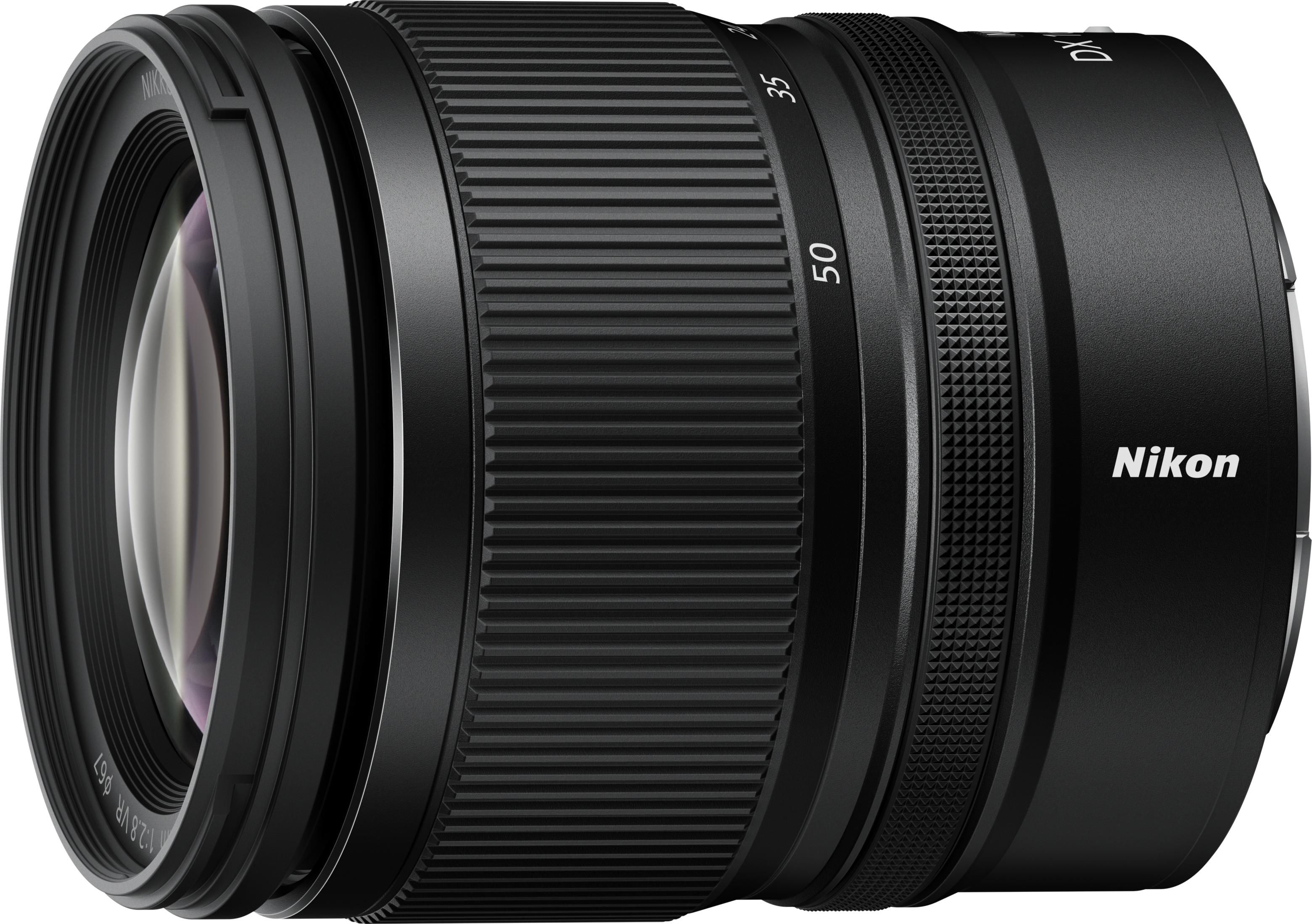 Ein schwarzes Nikon Kameraobjektiv mit Zoomring und Beschriftungen.