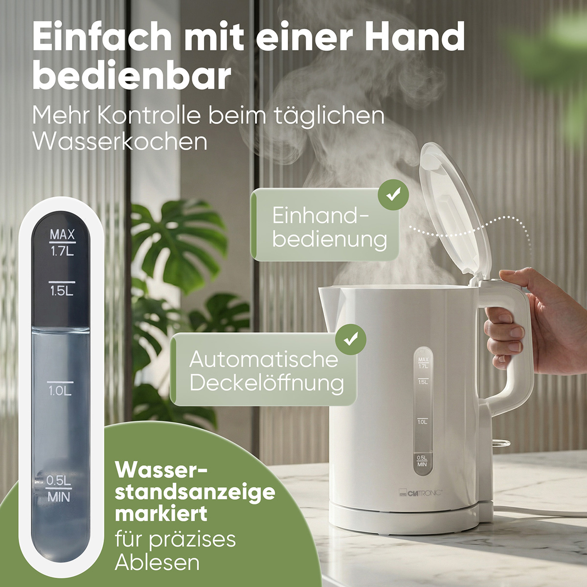 Ein weißer Wasserkocher mit offenem Deckel, Dampf steigt auf. Wasserstandsanzeige links.