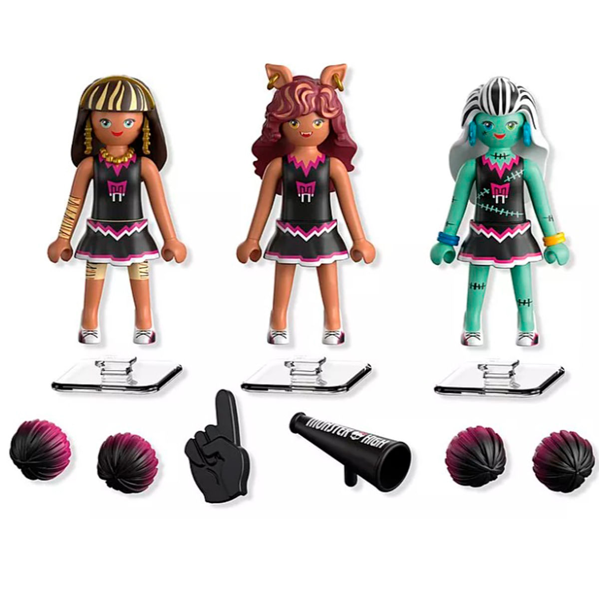 Tres muñecas Monster High con accesorios como megáfono y pelotas.