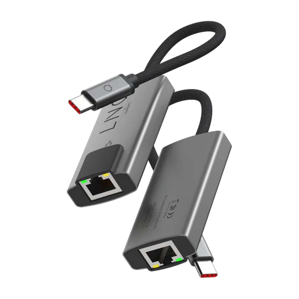 Zwei graue USB-C-zu-Ethernet-Adapter mit schwarzen Kabeln und sichtbaren Anschlüssen.