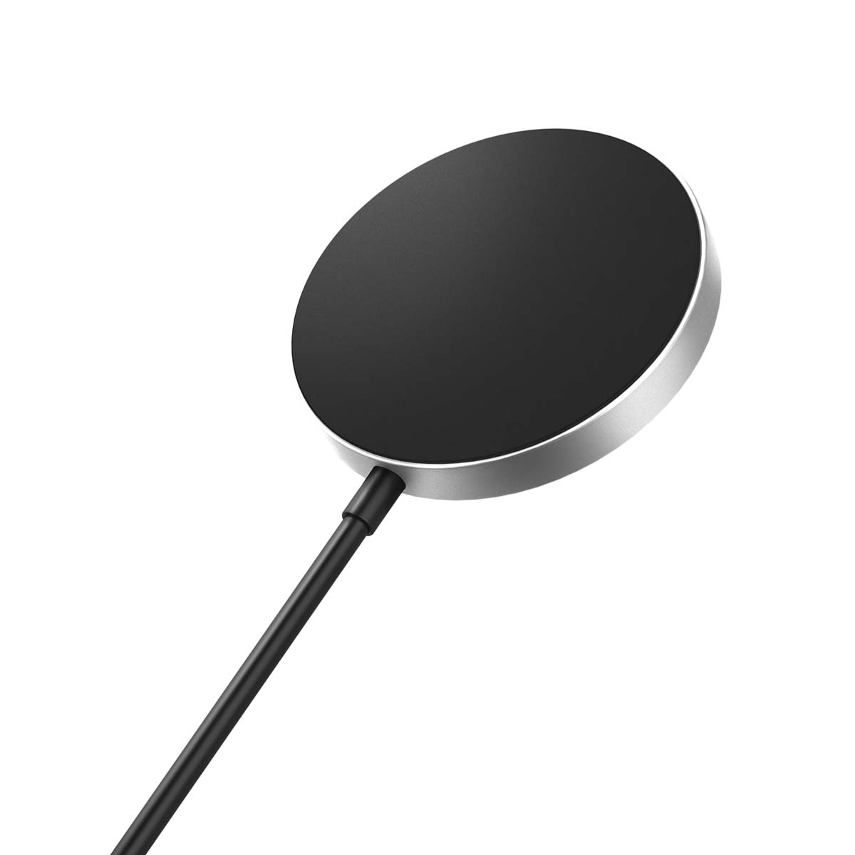 Ein schwarzer, runder Ladegerät mit silbernem Rand und Kabel auf weißem Hintergrund.