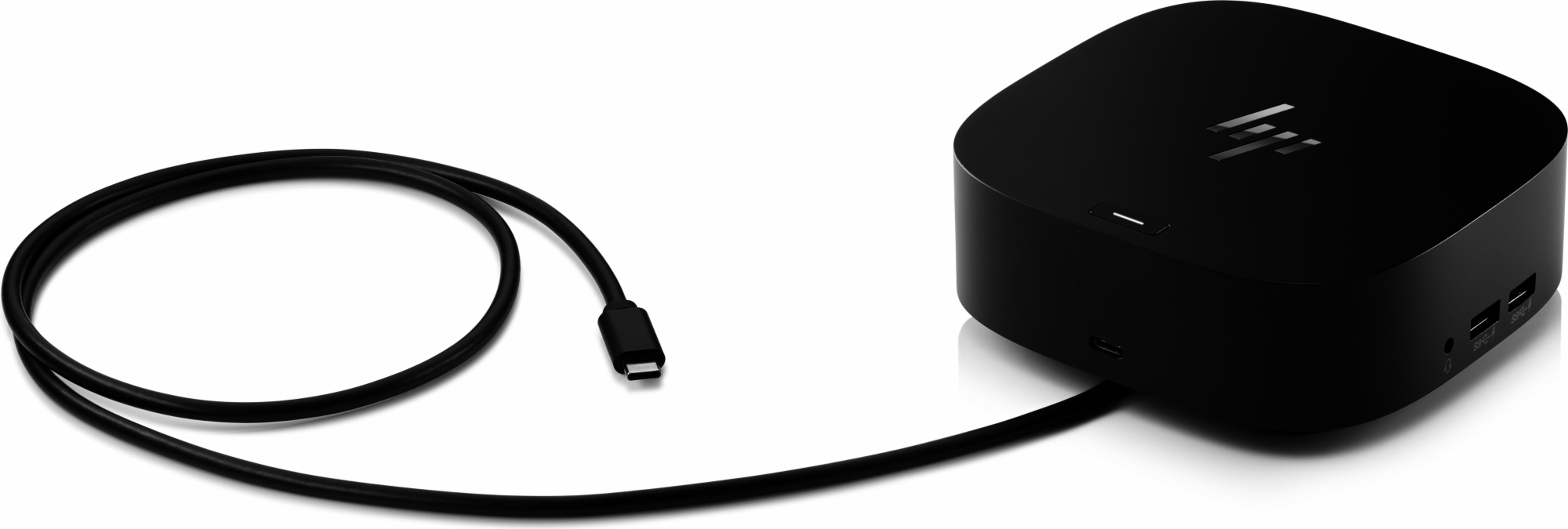 Ein schwarzer HP Docking-Hub mit USB-C-Kabel auf weißem Hintergrund.