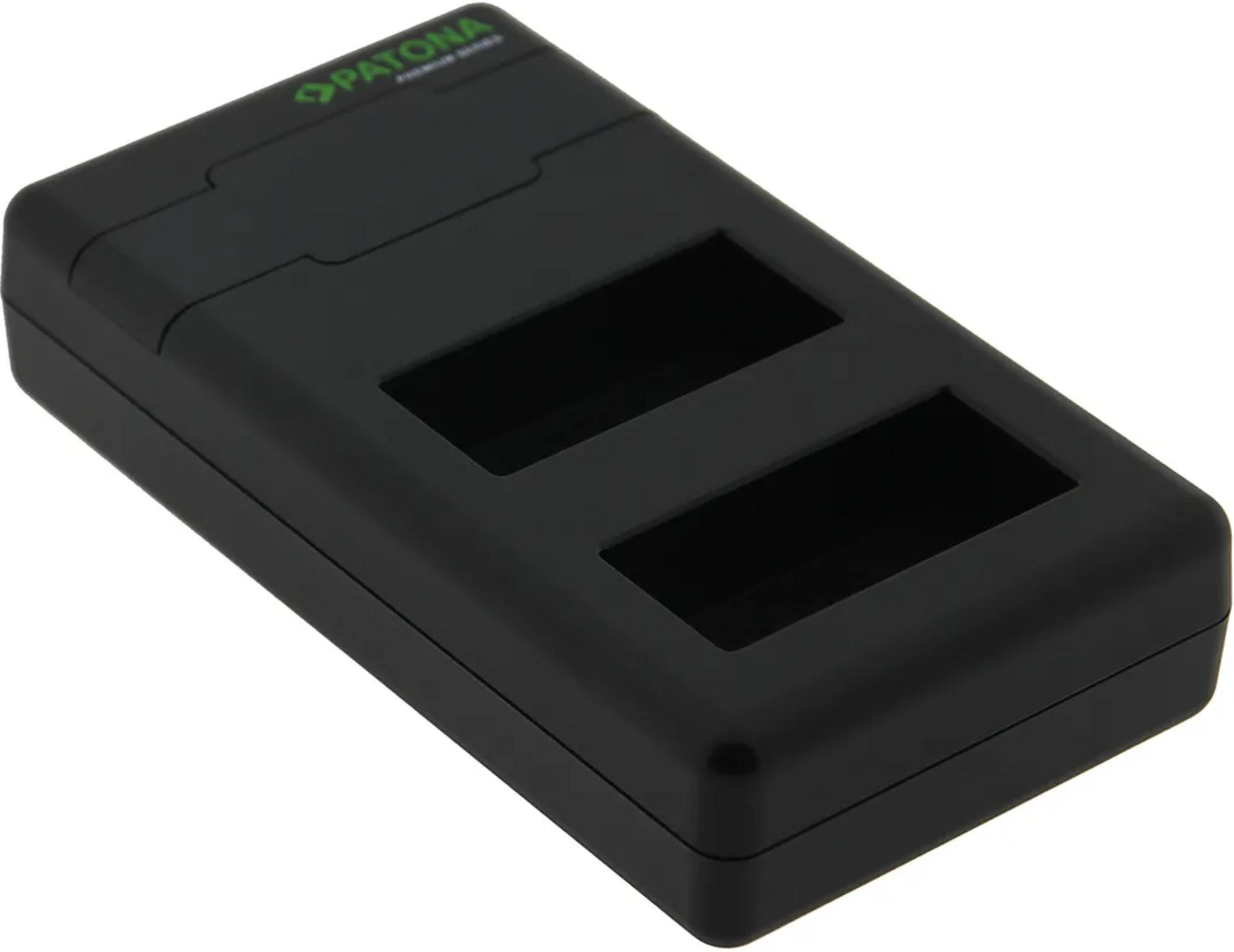 Caricabatterie nero a doppio slot con logo verde.
