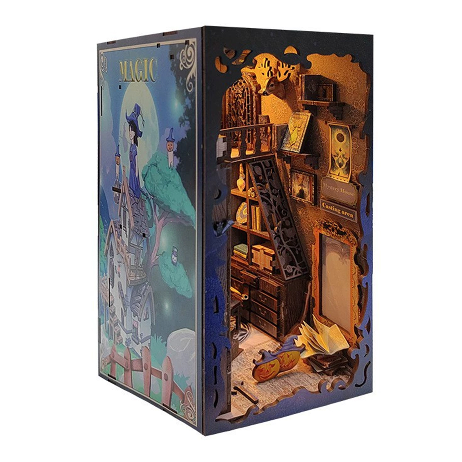 Un modello di libro magico con una strega e un castello da un lato, e una libreria dall'altro.