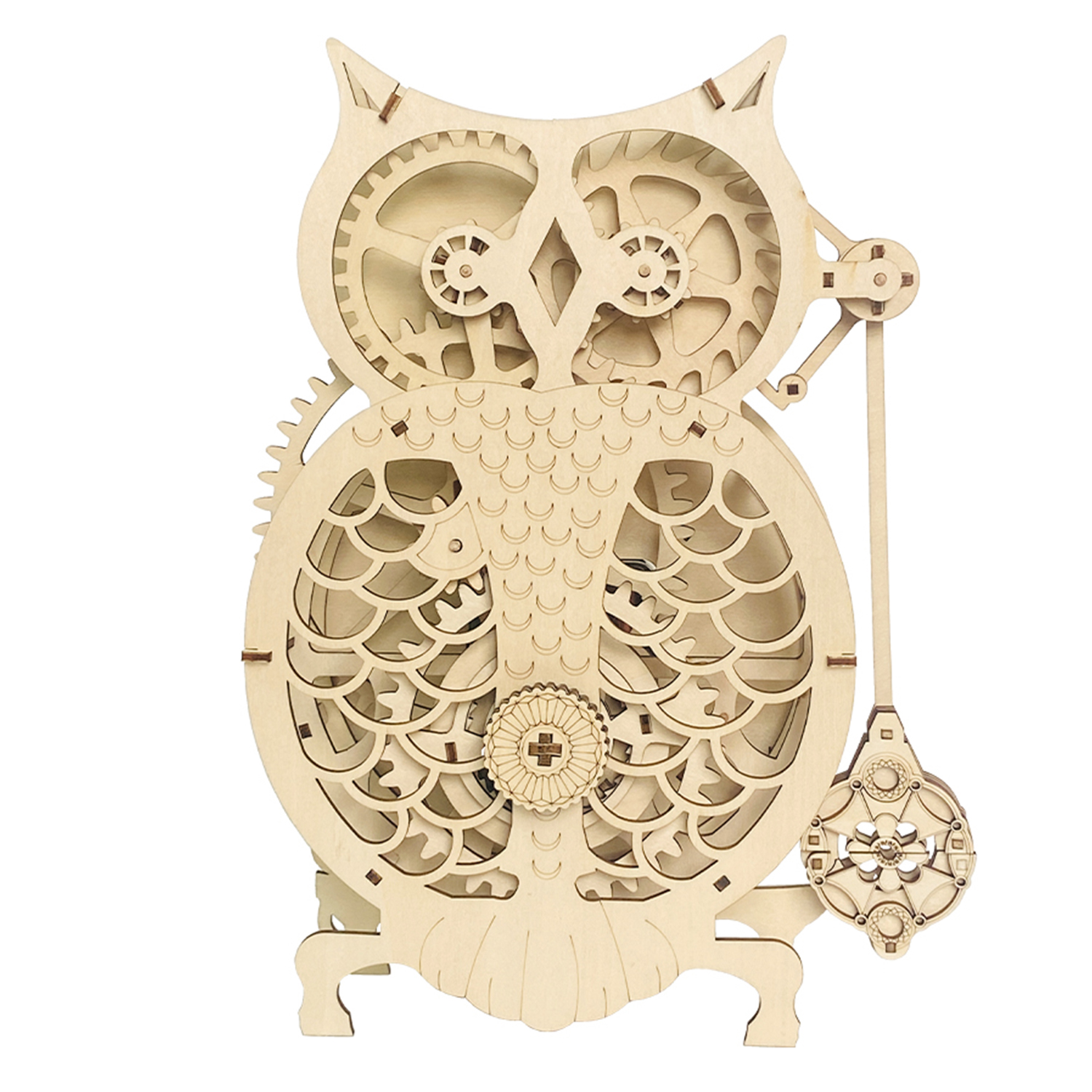 Un modello di orologio meccanico in legno a forma di gufo con ingranaggi visibili.