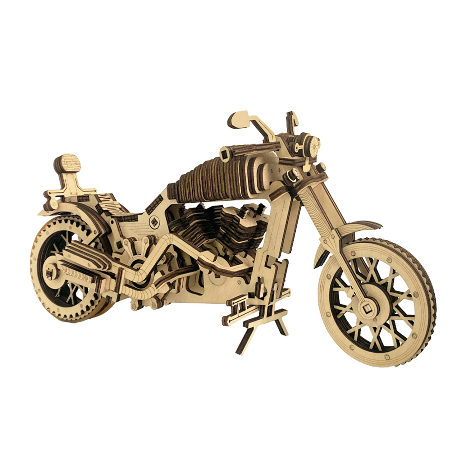 Modello in legno di una moto chopper con ruote, motore e sedile dettagliati.