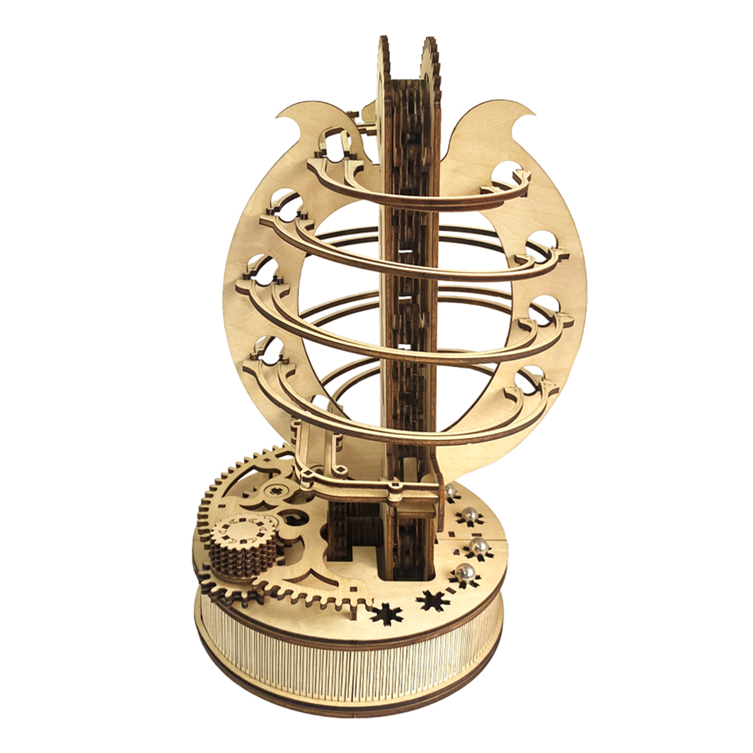 Modello di pista per biglie in legno con ingranaggi e binari a spirale.