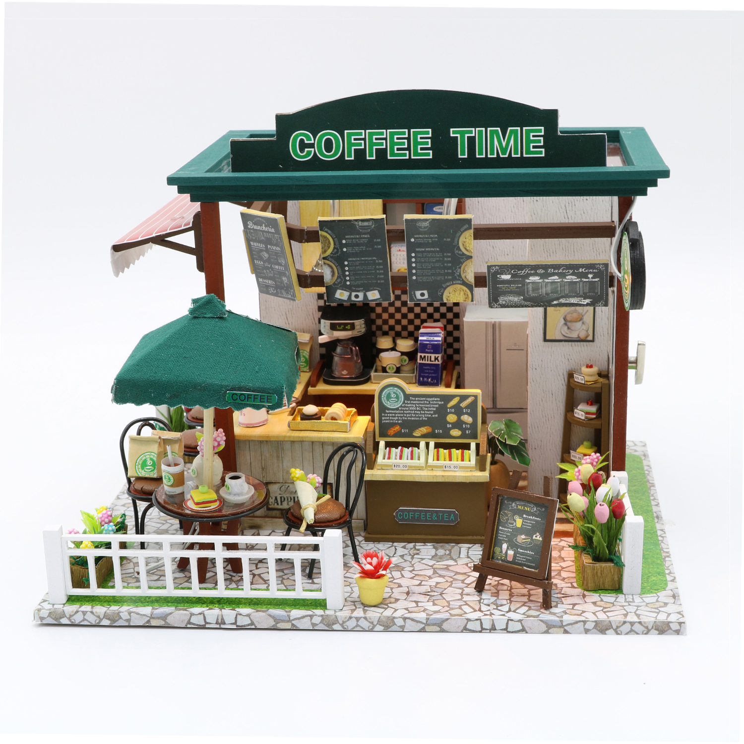 Minimarket caffetteria con insegna "Coffee Time", tavoli, sedie e fiori.