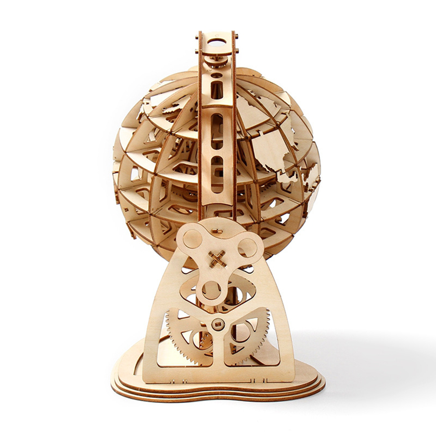 Un modello di globo in legno con ingranaggi su un supporto.