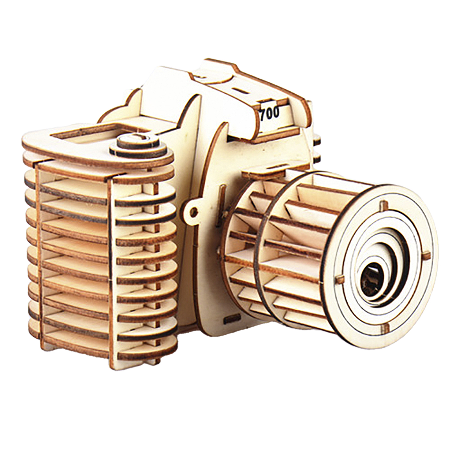 Una fotocamera modello in legno con lente e corpo dettagliati.