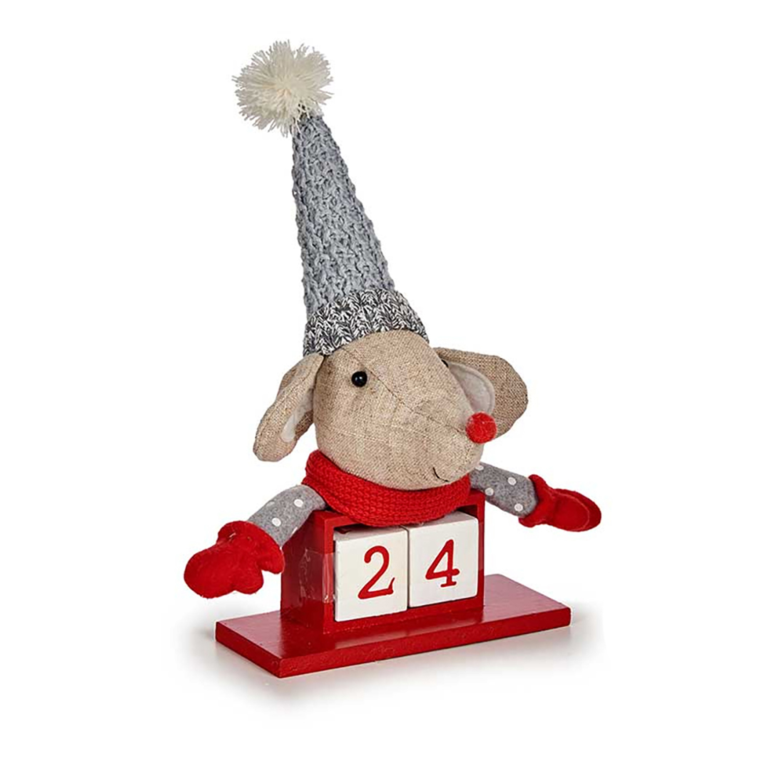Un topo di peluche indossa cappello a maglia e sciarpa rossa, su base rossa con '24'.