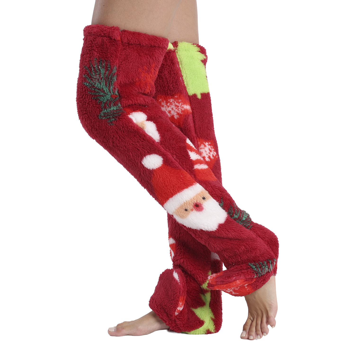 Ghette rosse e pelose con fantasie di Babbo Natale, alberi e fiocchi di neve.
