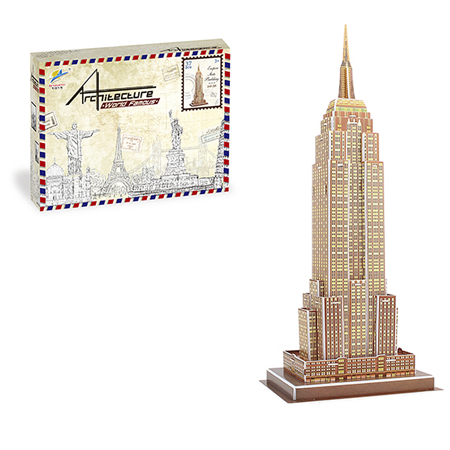 Sono esposti un modello puzzle 3D dell'Empire State Building e la sua scatola.