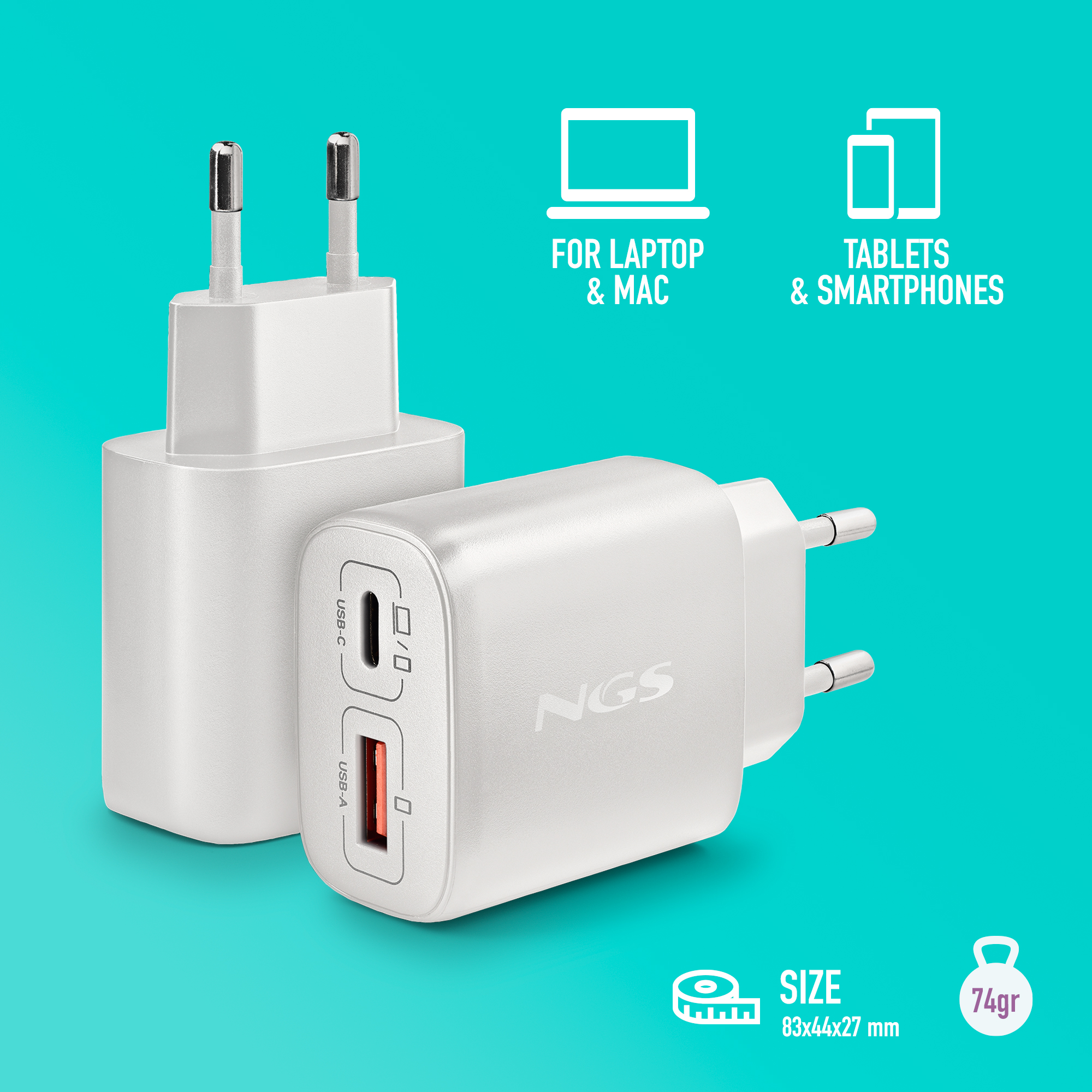 Due caricabatterie USB bianchi con porte USB-C e USB-A su sfondo turchese.