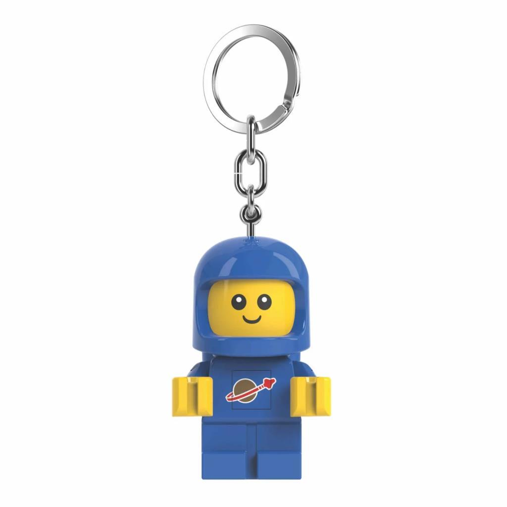 Kasklı ve gezegen amblemli mavi Lego astronot anahtarlık.