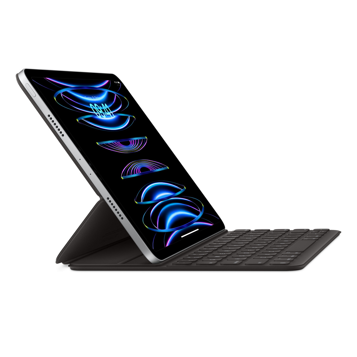 Ein silbernes Tablet mit Tastaturständer, das auf einem weißen Hintergrund steht.