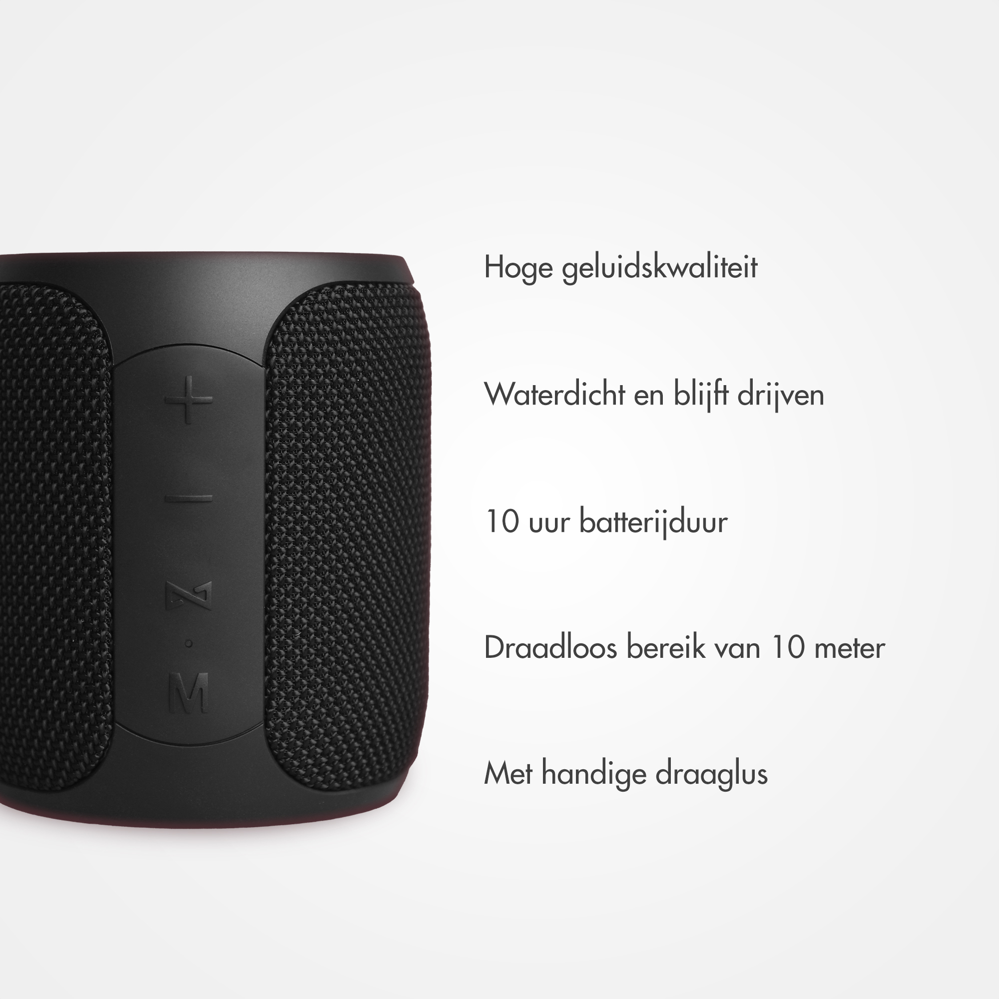 Zwarte Bluetooth speaker met bedieningselementen en tekstfuncties.