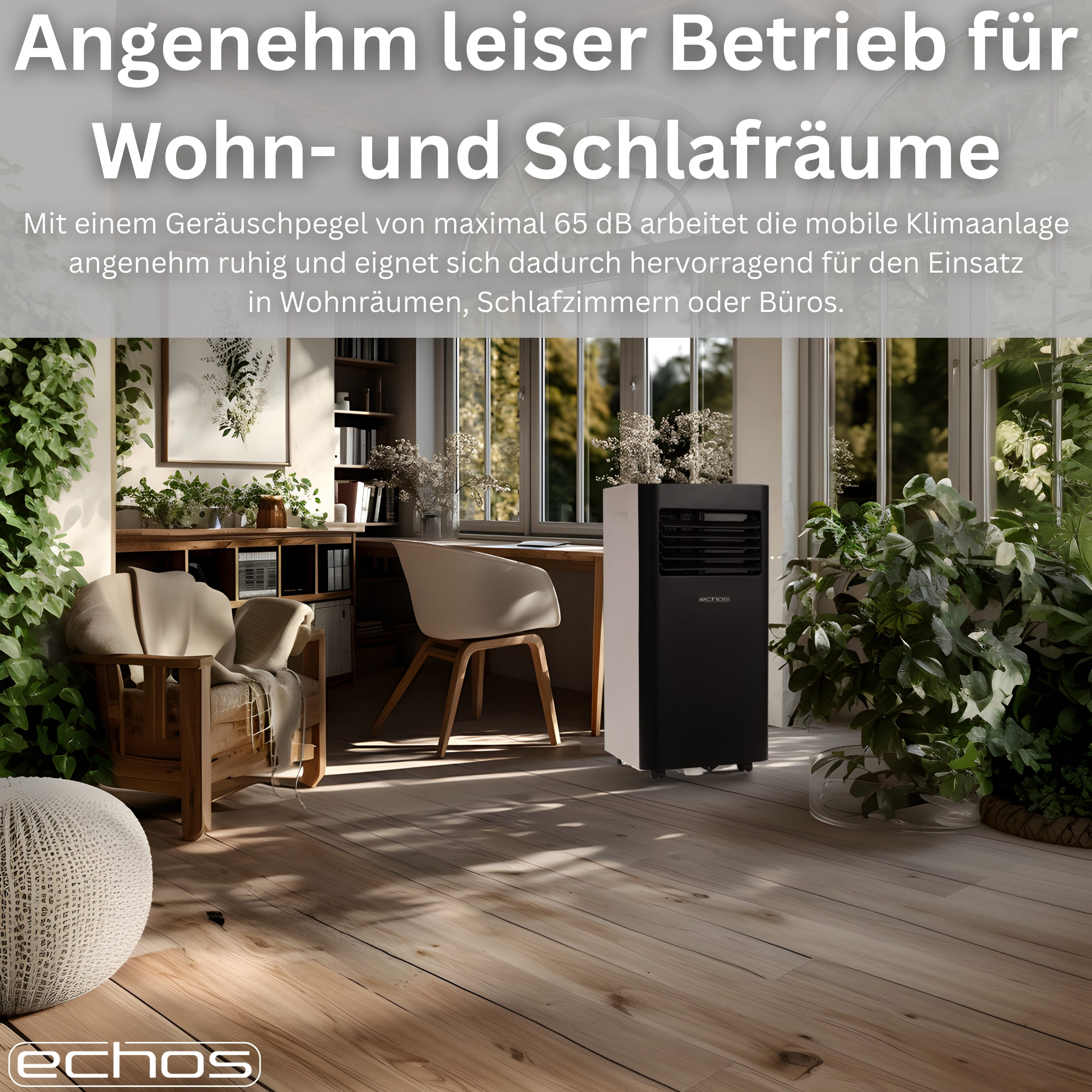 Ein mobiles Klimagerät steht in einem hellen, begrünten Wohnraum.