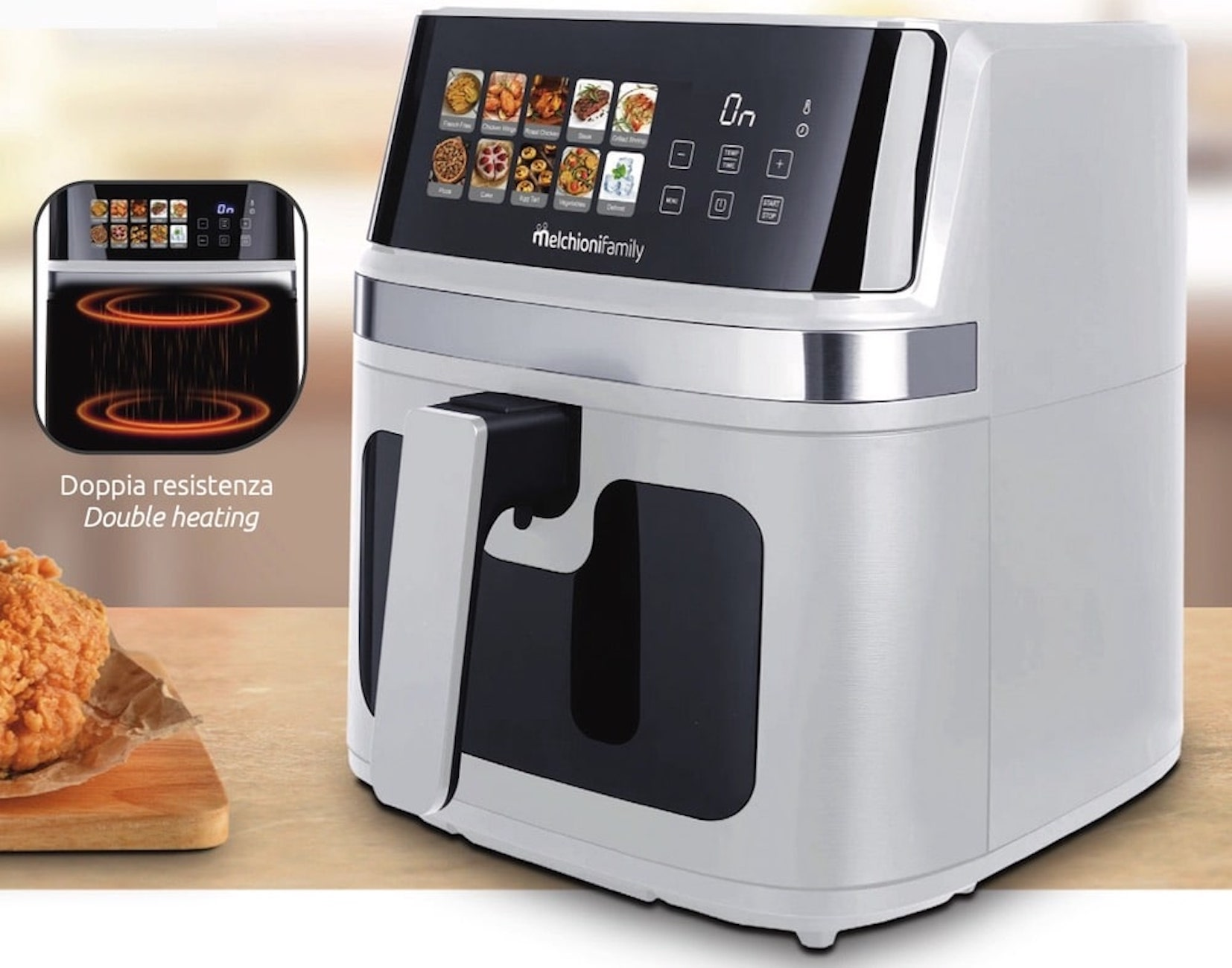 Ein weißer Heißluftfritteuse mit Touchscreen und daneben ein paniertes Hähnchenstück.