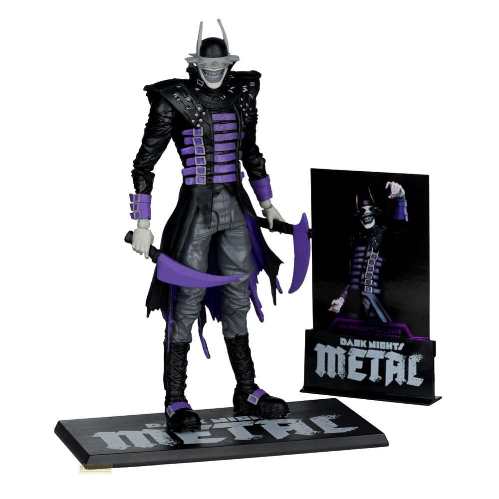 Eine Figur des Batman Who Laughs mit lila Akzenten und Messern auf einer Basis.