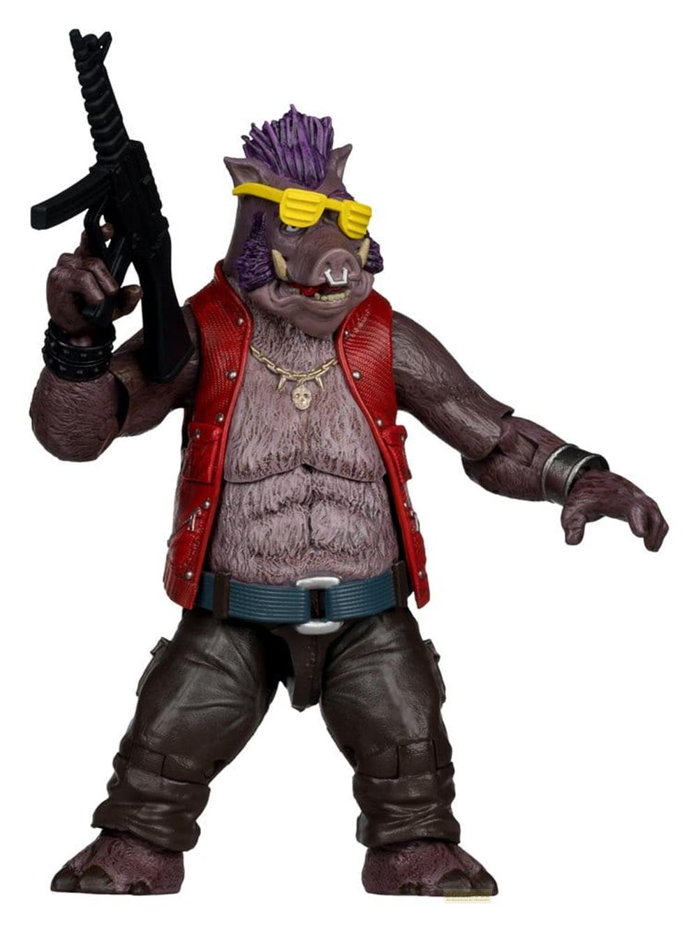 Una figura di cinghiale antropomorfo con cresta viola, occhiali da sole gialli e gilet rosso tiene una pistola.